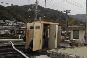 屋上キュービクル