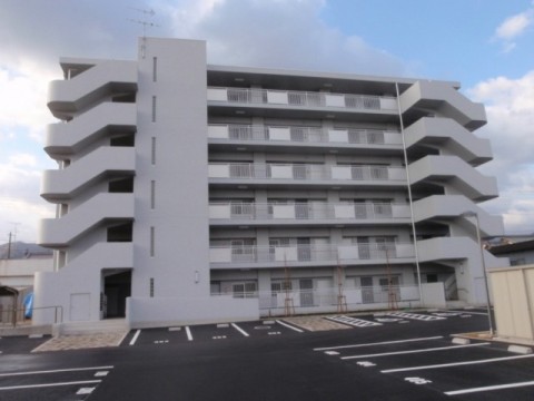 市営団地電気設備施工